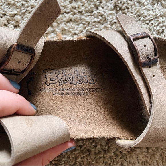 Birkis Tan w/ Copper Buckles Vegan Birkenstock’s - Picture 9 of 10